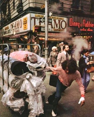 V podobném duchu probíhala naše cesta za látkami do Japonska a Emirátů 😉. Našli jsme nové, originální v Evropě nedostupné...