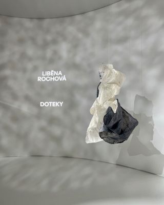 Nádherná výstava “Doteky” ikony @libena_rochova ♥️. Něco výjimečného, co nelze slovy popsat. To musíte vidět, prožít....