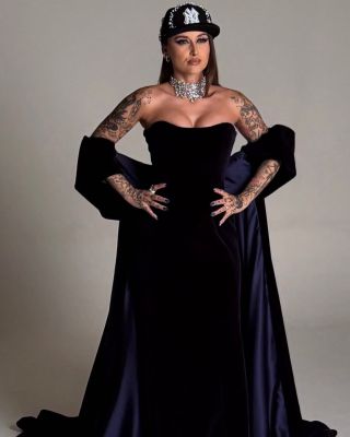 Ještě jeden outfit z Českého slavíka od naší milé klientky @glorious.threads.atelier 💙 #silk #latkyjekyllandhyde #fabrics